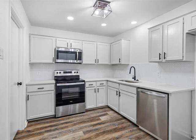 Property at 5320 Waterford Dr, Mesquite, TX 75150, 2 beds, 2 baths