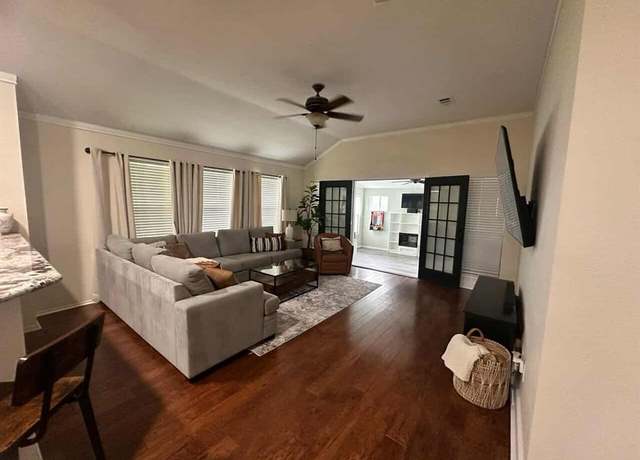 Property at 13264 Ridgepointe Rd, Fort Worth, TX 76244, 3 beds, 2 baths
