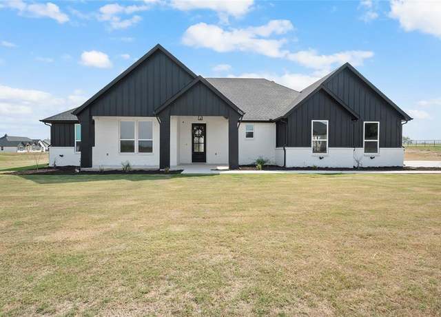Property at 100 Buddy Ct, Millsap, TX 76066, 4 beds, 2.5 baths