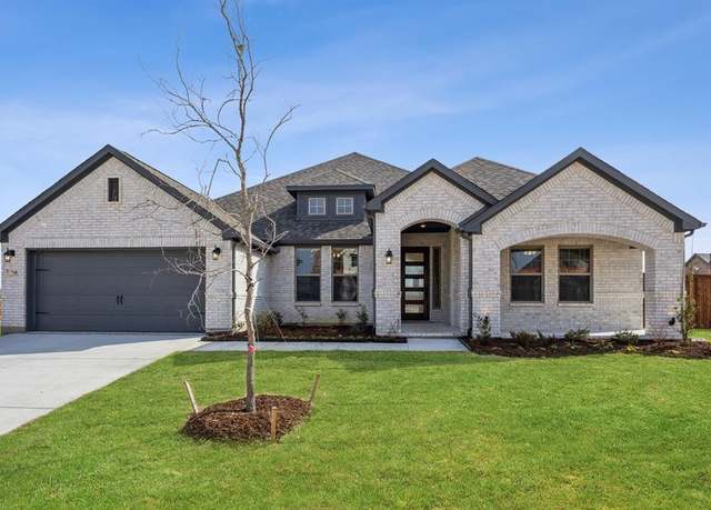 Property at 740 Carriage Hill Rd, Midlothian, TX 76065, 4 beds, 3.5 baths