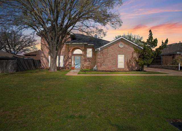 Property at 1403 Derby Dr, Kennedale, TX 76060, 4 beds, 2.5 baths