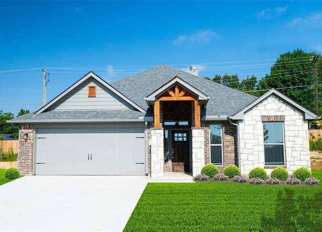 Property at 3919 Rose Hill Ct, Denison, TX 75020, 3 beds, 2 baths