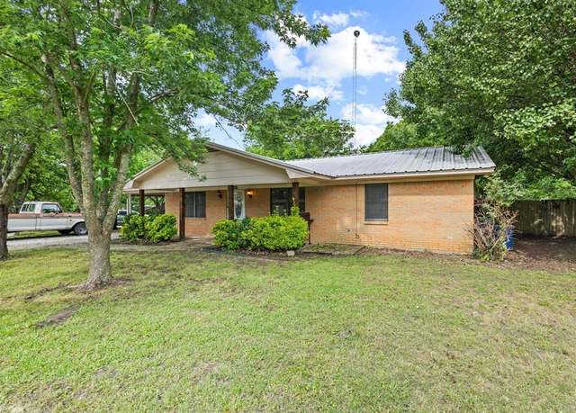Property at 201 S Caney St, Dodd City, TX 75438, 3 beds, 1 bath