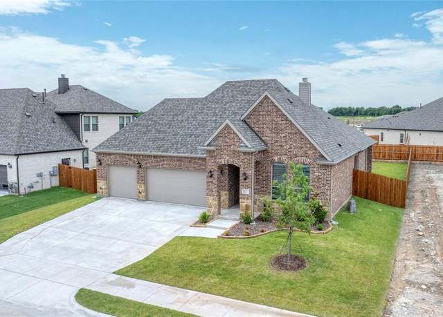 Property at 2817 Dolomite Dr, Sherman, TX 75092, 3 beds, 2 baths