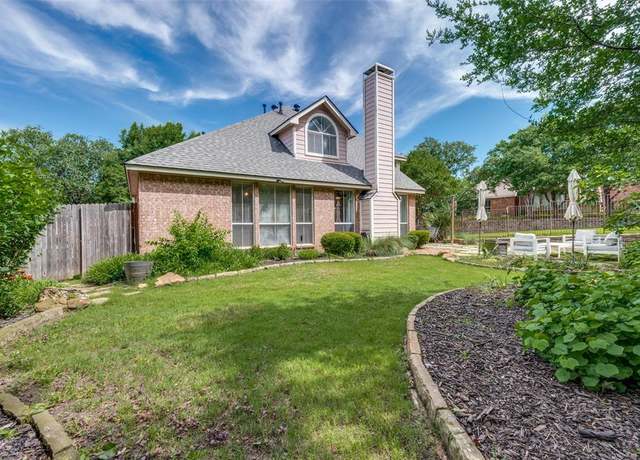 Property at 2106 Post Oak Ct, Corinth, TX 76210, 4 beds, 2.5 baths