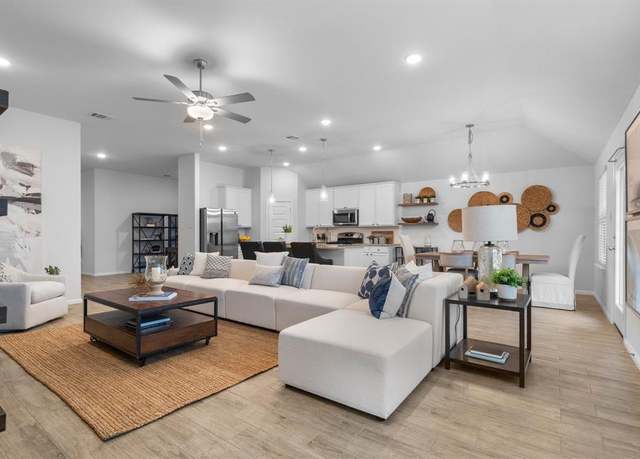 Property at 3708 Bluestem Blvd, Denton, TX 76226, 4 beds, 3 baths