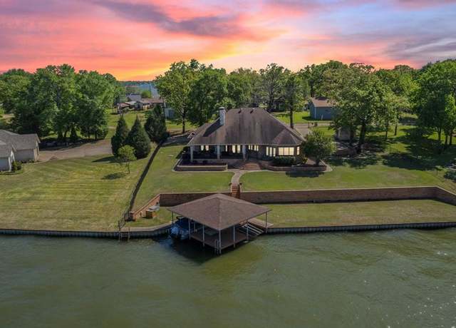 Property at 180 Surls Dr, Mabank, TX 75156, 4 beds, 2 baths