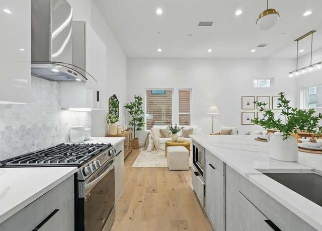 Property at 4208 Live Oak St #102, Dallas, TX 75204, 2 beds, 2.5 baths