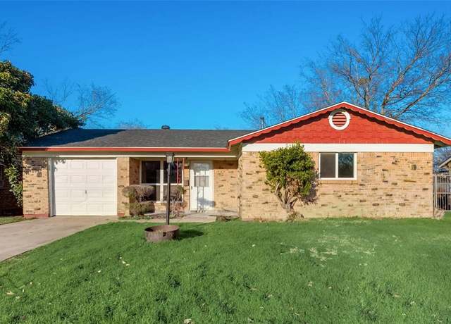 Property at 4749 Marshall St, Forest Hill, TX 76119, 3 beds, 1.5 baths