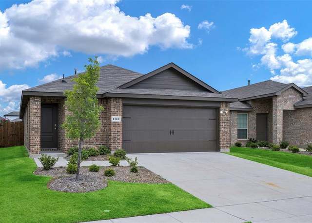 Property at 1140 Norias Dr, Forney, TX 75126, 3 beds, 2 baths