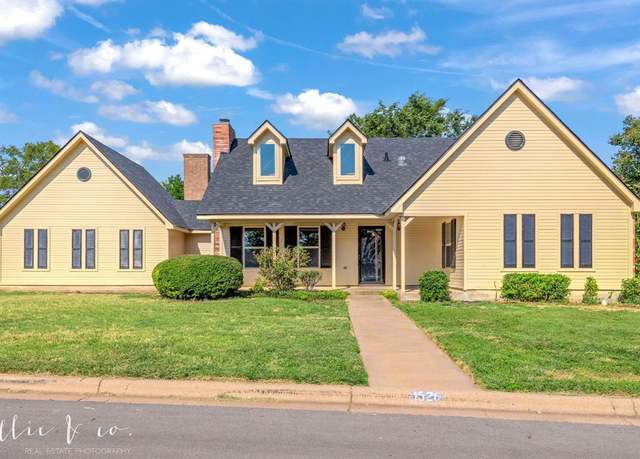 Property at 1526 Weavers Way, Abilene, TX 79602, 3 beds, 2 baths
