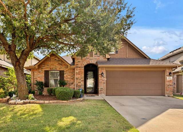 Property at 1505 Wickham Dr, Burleson, TX 76028, 3 beds, 2 baths