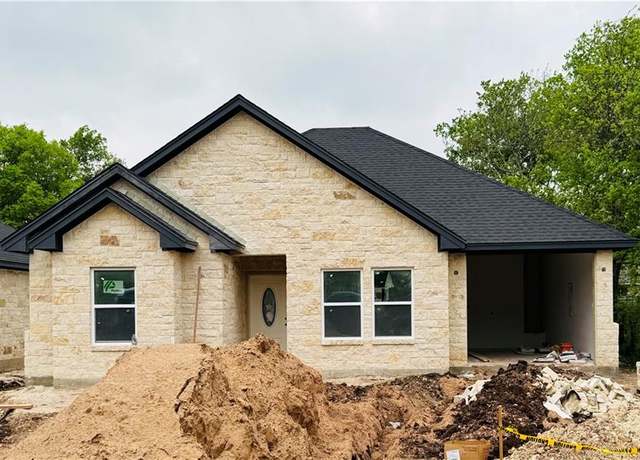 Property at 329 Rogers St, Mcgregor, TX 76657, 3 beds, 2 baths