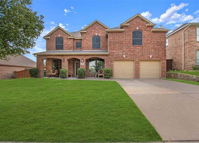 Property at 1018 Hollow Creek Dr, Cedar Hill, TX 75104, 5 beds, 3 baths