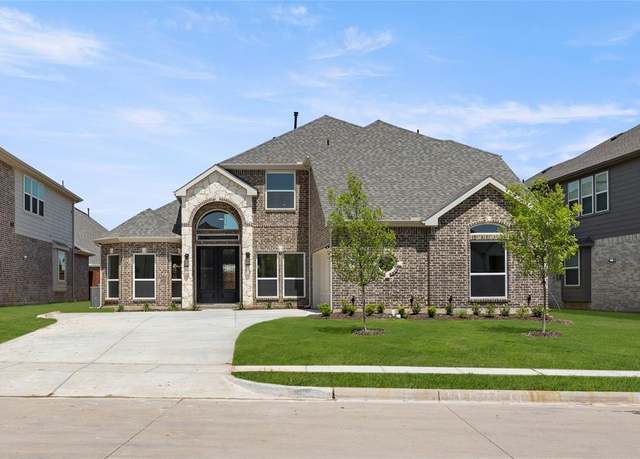 Property at 316 Loretta Ln, Burleson, TX 76028, 4 beds, 4 baths