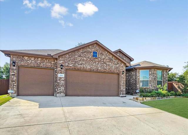 Property at 601 Redding Dr, Saginaw, TX 76131, 4 beds, 2 baths