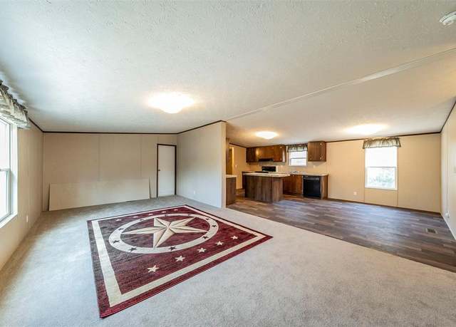 Property at 15139 Woods North Dr, Kemp, TX 75143, 3 beds, 2 baths