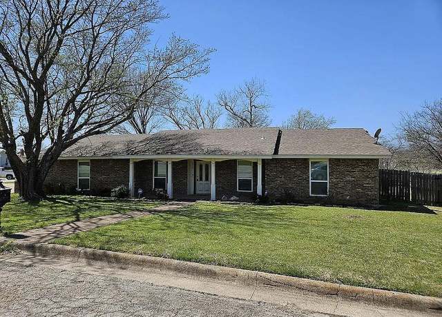 Property at 3317 Lookout Dr, Forest Hill, TX 76140, 3 beds, 2.5 baths