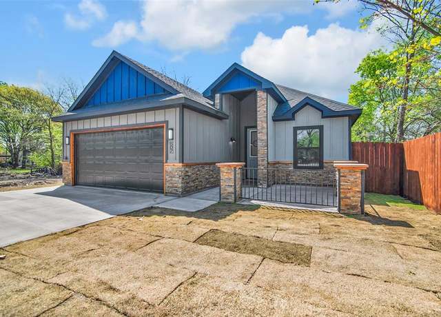 Property at 507 W Spruce St, Whitewright, TX 75491, 3 beds, 2 baths