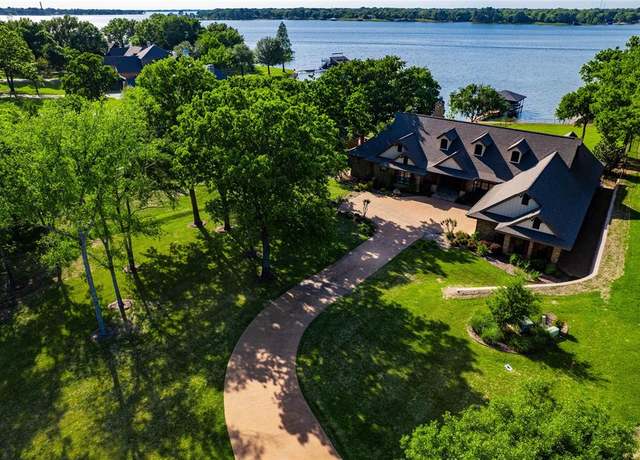 Property at 100 Lakeside Ct, Malakoff, TX 75148, 4 beds, 3.5 baths