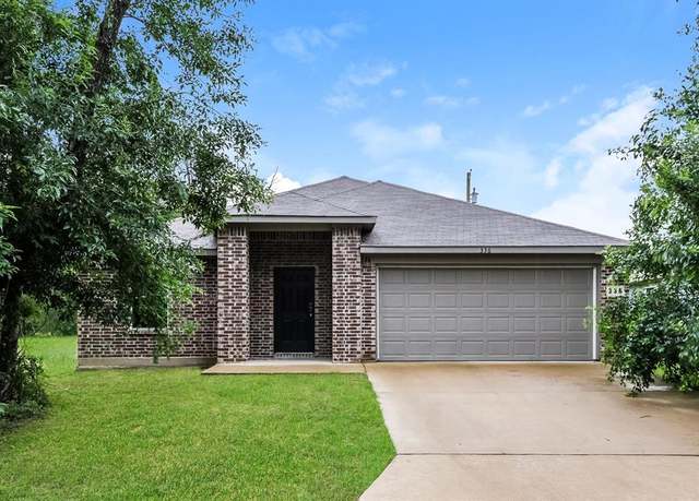Property at 336 Bounding Main St, Gun Barrel City, TX 75156, 3 beds, 2 baths