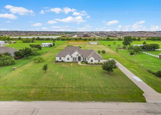 Property at 10817 Ridge Country Rd, Haslet, TX 76052, 4 beds, 3 baths