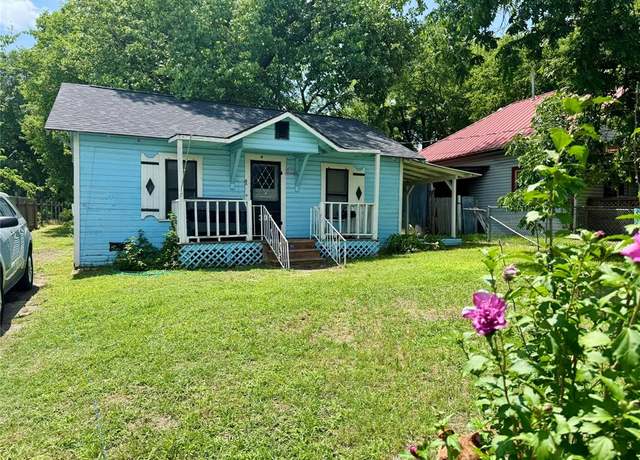 Property at 305 N Washington St, Grand Saline, TX 75140, 2 beds, 1 bath
