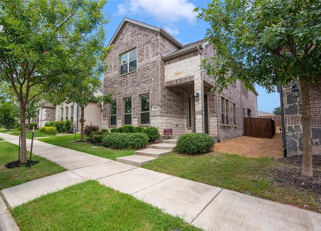 Property at 7632 Regal Ln, North Richland Hills, TX 76180, 4 beds, 4 baths