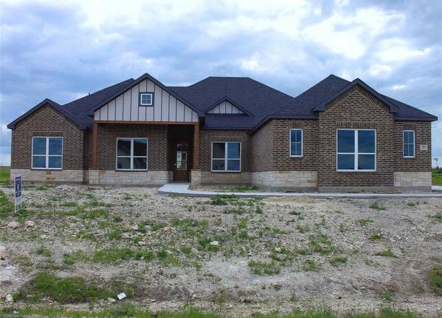 Property at 270 Maci Dr, Waxahachie, TX 75167, 4 beds, 2.5 baths