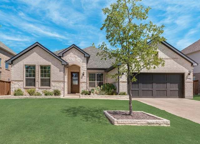 Property at 2780 Clearwater Dr, Prosper, TX 75078, 4 beds, 3.5 baths