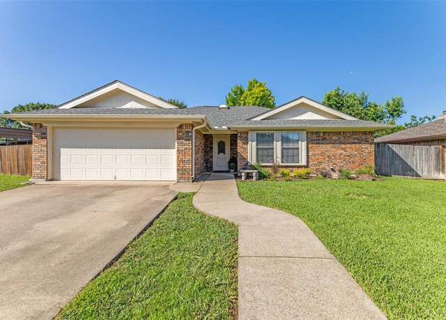 Property at 348 La Quinta Cir N, Keller, TX 76248, 3 beds, 2 baths