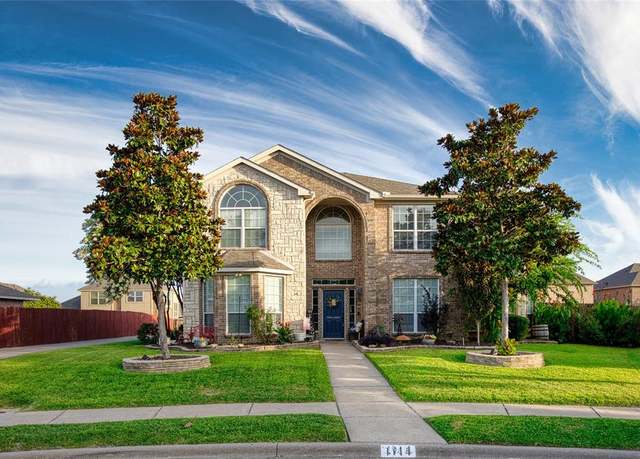 Property at 1114 Alexander Ct, Midlothian, TX 76065, 4 beds, 2.5 baths