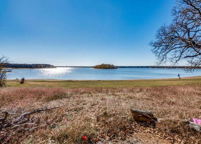 Property at 25 Live Oak Ln, Hickory Creek, TX 75065, 4 beds, 2 baths