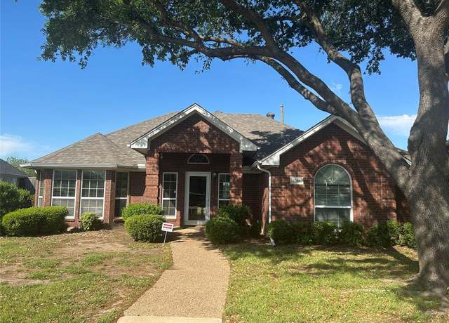 Property at 1561 Waterford Dr, Lewisville, TX 75077, 3 beds, 2 baths