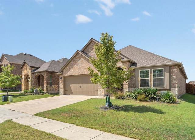 Property at 11321 Aspen Trl, Aubrey, TX 76227, 3 beds, 2 baths