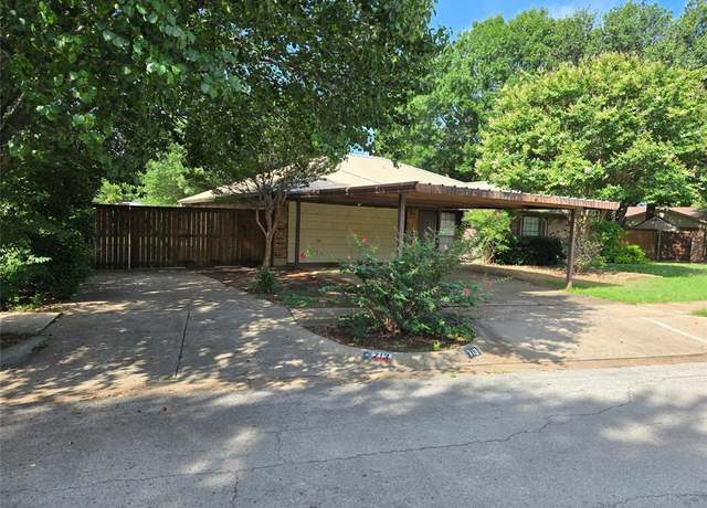 Property at 713 Sierra Blanca Dr, Saginaw, TX 76179, 3 beds, 2 baths