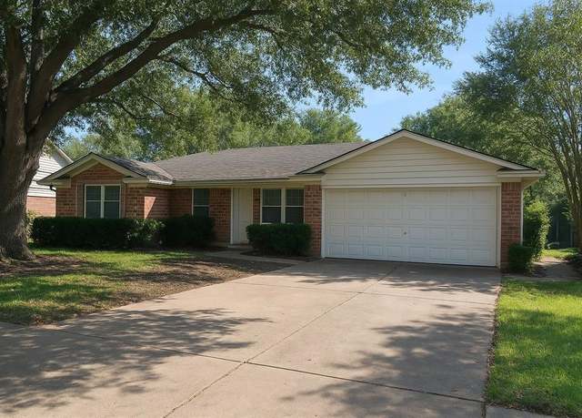 Property at 1106 Cozby St S, Benbrook, TX 76126, 3 beds, 2 baths