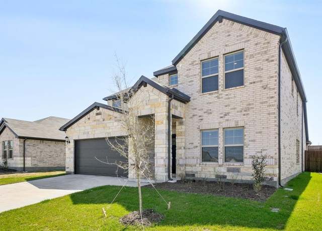 Property at 1923 W Westhill Dr, Cleburne, TX 76033, 4 beds, 3.5 baths