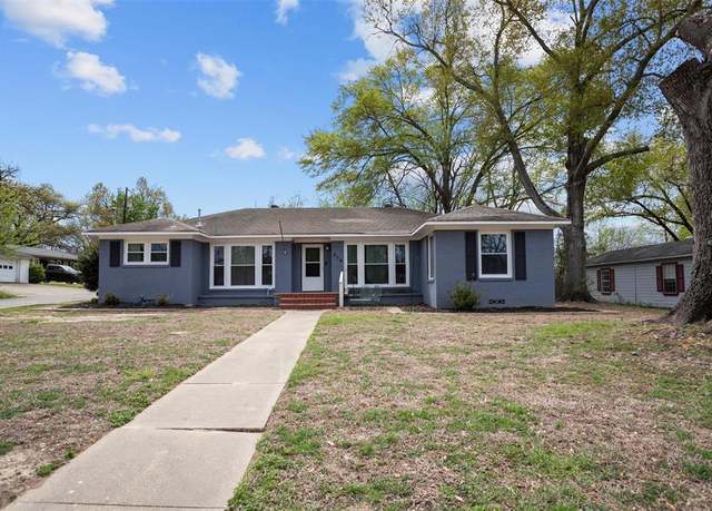 Property at 319 E Hubbard St, Lindale, TX 75771, 3 beds, 2 baths