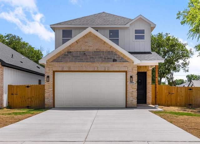 Property at 1909 Dillard St, Fort Worth, TX 76105, 4 beds, 2.5 baths