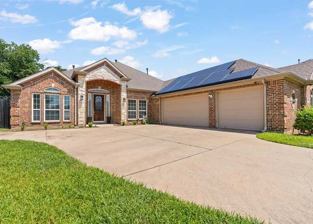 Property at 701 Keswick Dr, Desoto, TX 75115, 4 beds, 3.5 baths