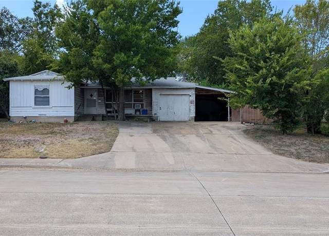 Property at 813 Nash St, Rockwall, TX 75087, 3 beds, 1 bath