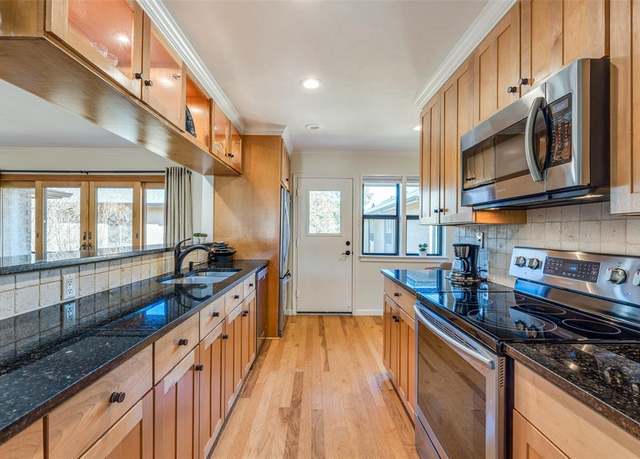 Property at 10741 Villager Rd Unit D, Dallas, TX 75230, 3 beds, 2 baths