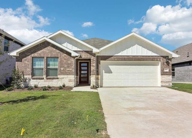 Property at 1127 Salado St, Crandall, TX 75114, 3 beds, 2 baths