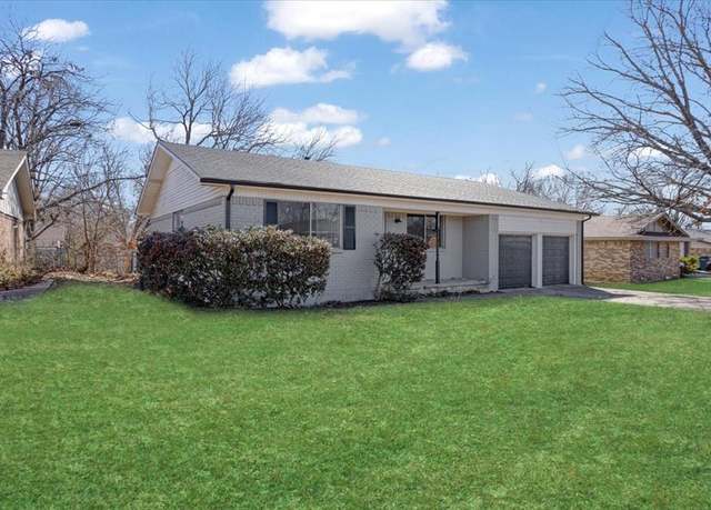 Property at 1117 Patricia Dr, Sherman, TX 75090, 3 beds, 2 baths