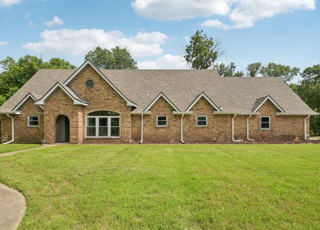 Property at 251 Edward St, Springtown, TX 76082, 2 beds, 2 baths