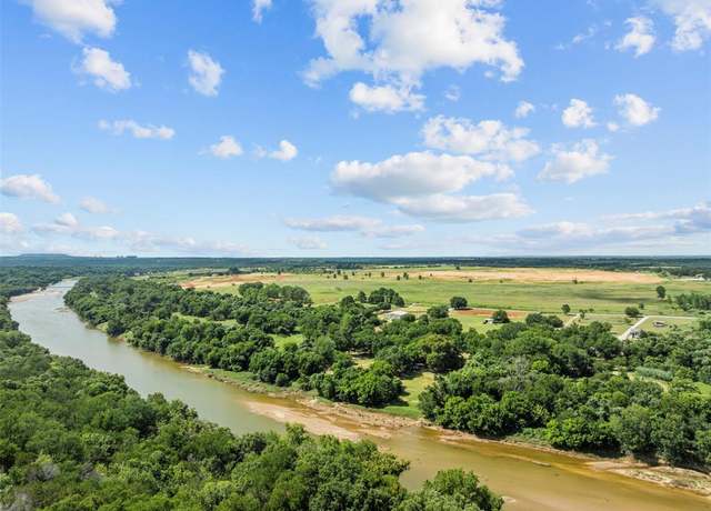 Property at 15509 Mitchell Bend Ct, Granbury, TX 76048, 2 beds, 2 baths