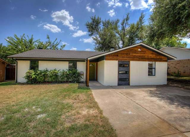 Property at 1620 White Oak Ct, Denton, TX 76209, 4 beds, 2 baths