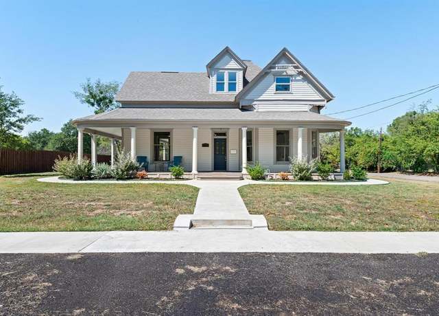 Property at 1401 Arp St, Commerce, TX 75428, 5 beds, 3 baths