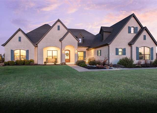 Property at 910 Greenacres Ln, Lucas, TX 75002, 5 beds, 4.5 baths